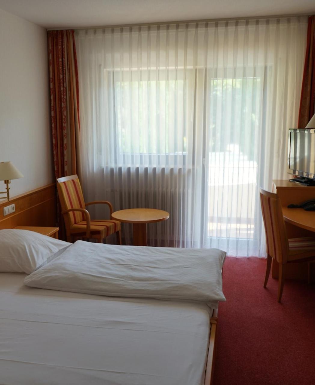 Winzergarten Hotel-Restaurant Grosskarlbach Kültér fotó